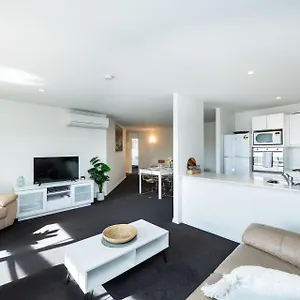 Griffin 180 Kingston Act Apartment